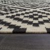 Marokkói mintás kézzel szőtt szőnyeg - fehér és fekete 200x300 cm