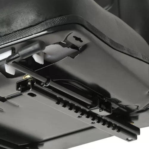  targonca- és traktorülés felfüggesztéssel/állítható háttámlával