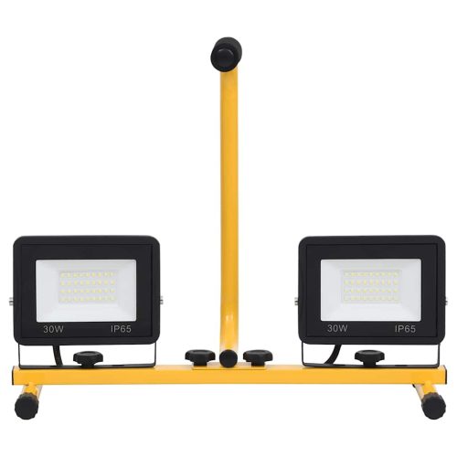  meleg fehér fényű LED-es reflektor fogantyúval 2 x 30 W