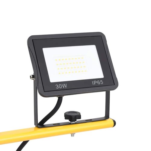  meleg fehér fényű háromlábú LED-es reflektor 2 x 30 W