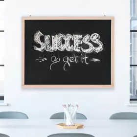  falra függeszthető cédrusfa iskolatábla 60 x 80 cm