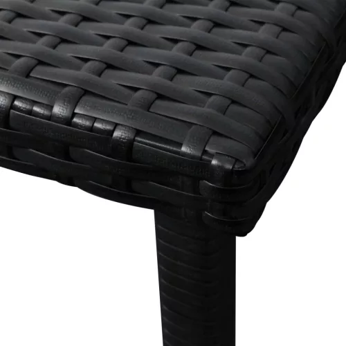  2 db fekete polyrattan napozóágy asztallal
