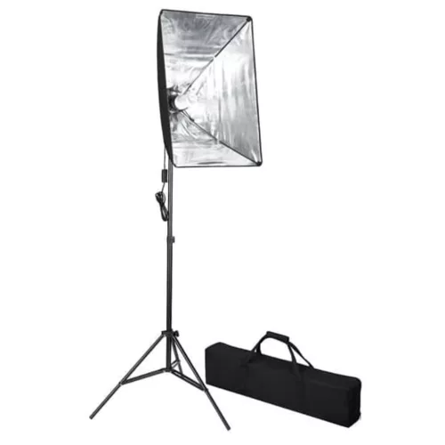  fotóstúdió-felszerelés hátterekkel és softbox lámpával