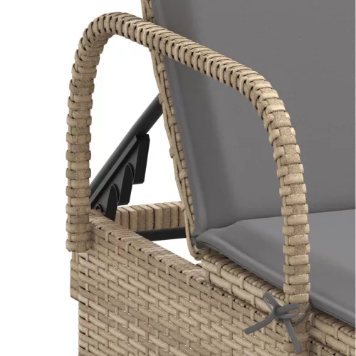  2 db bézs polyrattan napozóágy párnával