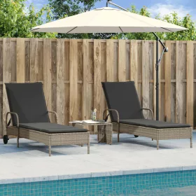  2 db világosszürke polyrattan napozóágy párnával