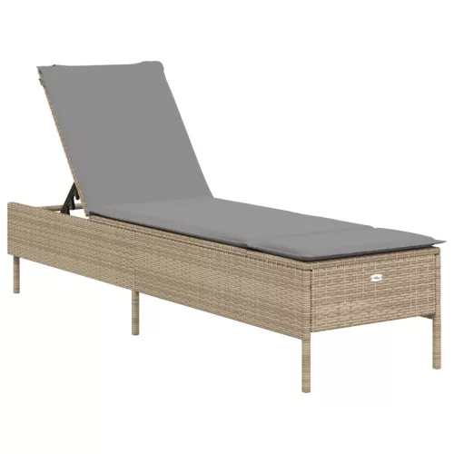  2 db bézs polyrattan napozóágy párnával