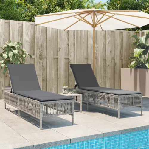  2 db világosszürke polyrattan napozóágy párnával