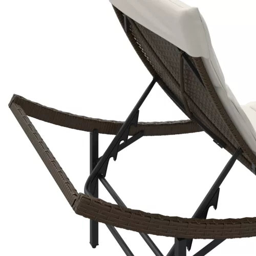  2 db barna polyrattan napozóágy párnával