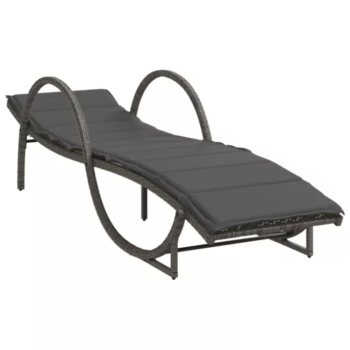 2 db szürke polyrattan napozóágy párnával