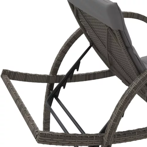  2 db szürke polyrattan napozóágy párnával
