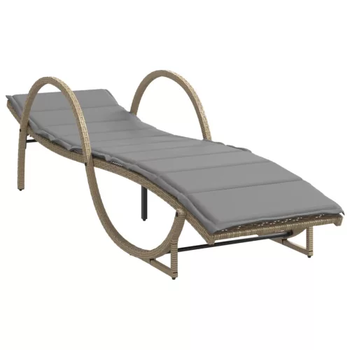  2 db bézs polyrattan napozóágy párnával