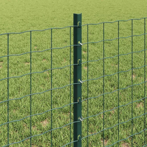  Kerítés oszlopokkal Zöld 0,6 x 10 m Acél és PVC