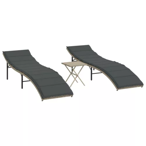  2 db világosszürke polyrattan napozóágy asztallal