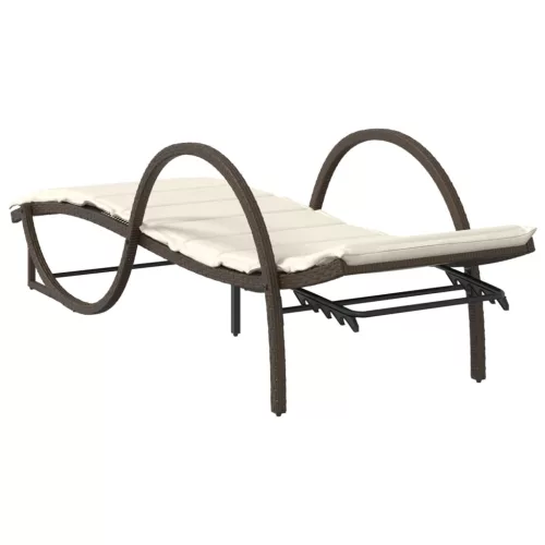  2 db barna polyrattan napozóágy asztallal