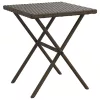  2 db barna polyrattan napozóágy asztallal