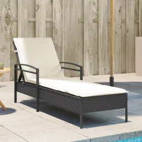  fekete polyrattan napozóágy párnával 63x200x81 cm