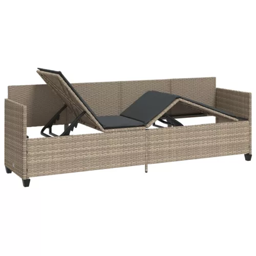  világosszürke polyrattan napozóágy párnával