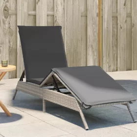  világosszürke polyrattan napozóágy párnával