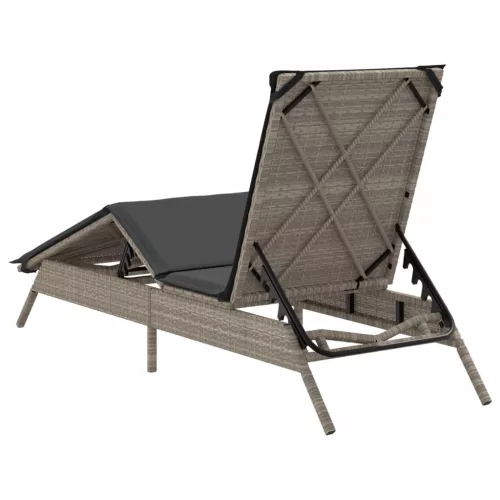  világosszürke polyrattan napozóágy párnával