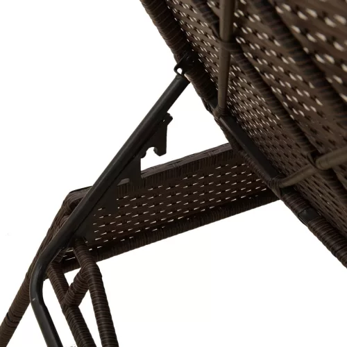  2 db barna polyrattan napozóágy asztallal