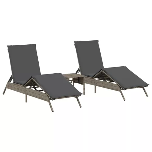  2 db szürke polyrattan napozóágy asztallal