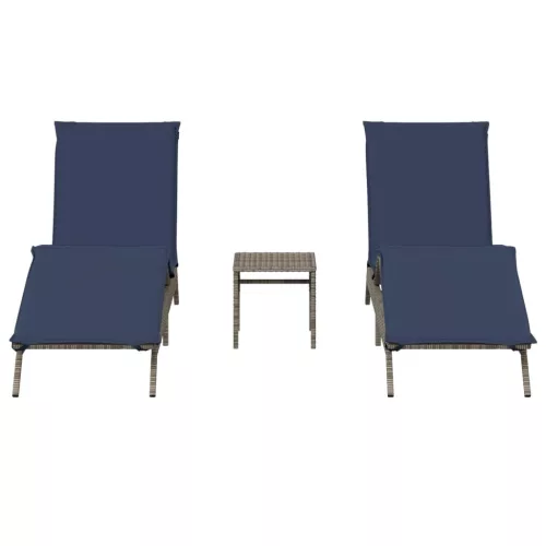  2 db szürke polyrattan napozóágy asztallal