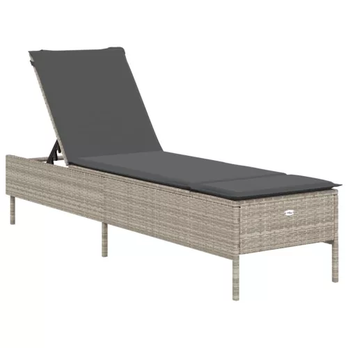  világosszürke polyrattan napozóágy párnával