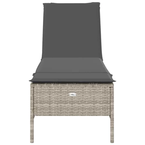  világosszürke polyrattan napozóágy párnával