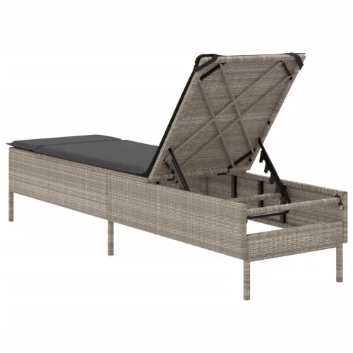  világosszürke polyrattan napozóágy párnával