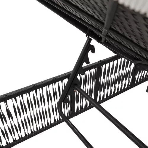  fekete polyrattan napozóágy párnával