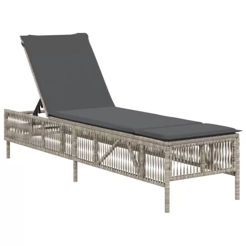 világosszürke polyrattan napozóágy párnával