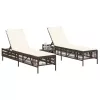 2 db barna polyrattan napozóágy asztallal