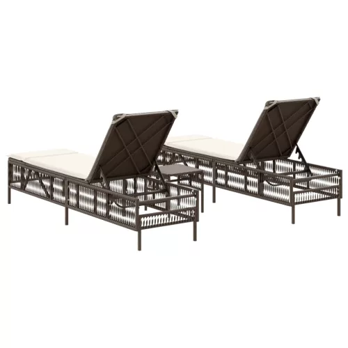  2 db barna polyrattan napozóágy asztallal