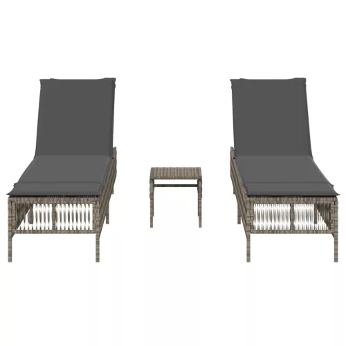  2 db szürke polyrattan napozóágy asztallal