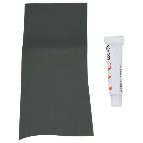  sötétzöld mellkasig érő gázlóruha csizmával 42-es