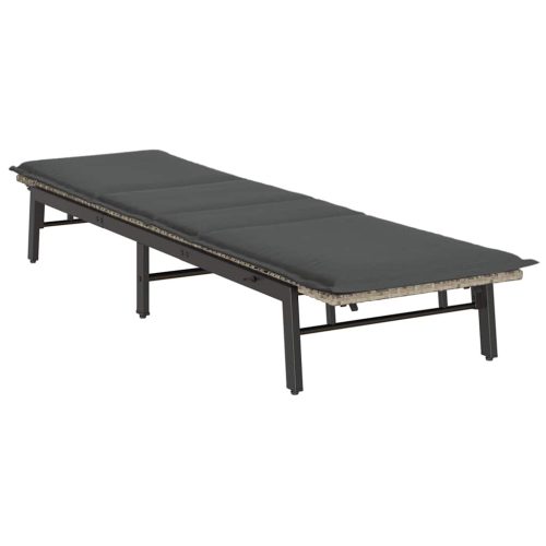  világosszürke polyrattan napozóágy párnával