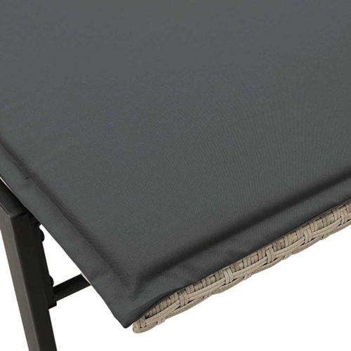  világosszürke polyrattan napozóágy párnával