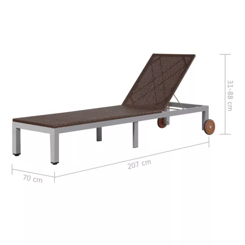  barna polyrattan napozóágy kerekekkel