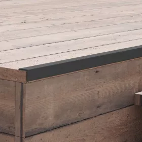  5 db fekete WPC teraszburkoló sarokprofil 170 cm