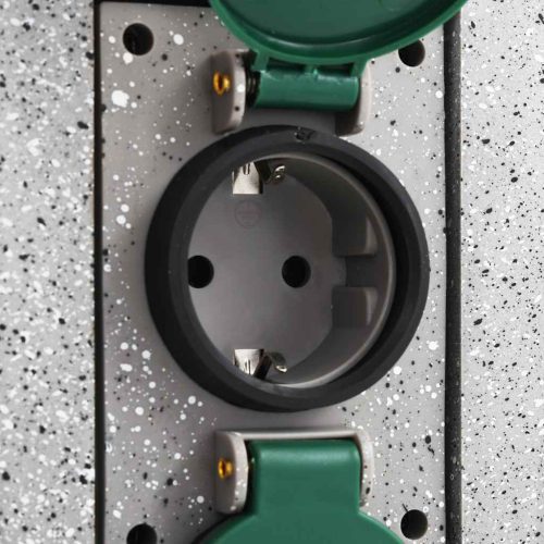  műanyag kerti aljzatoszlop szürkület-érzékelővel