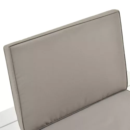  fehér műanyag kerti pihenőszék párnával