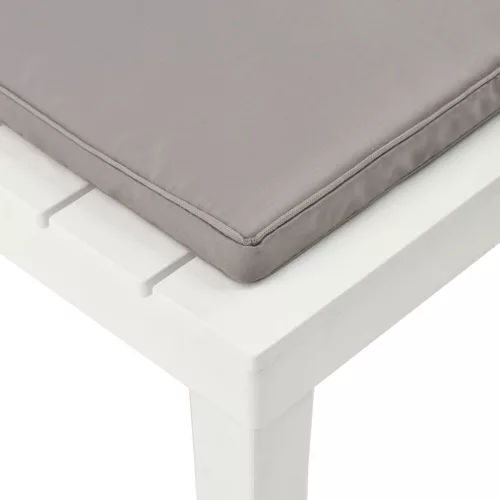  fehér műanyag kerti pihenőszék párnával