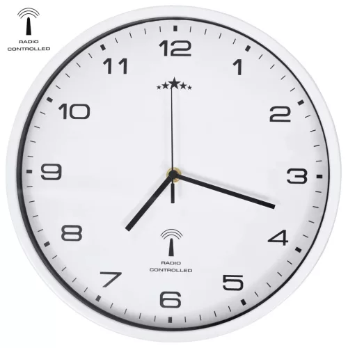  fehér színű rádióvezérelt falióra kvarcszerkezettel 31 cm