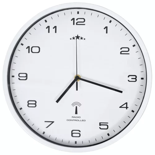  fehér színű rádióvezérelt falióra kvarcszerkezettel 31 cm