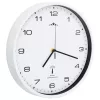 fehér színű rádióvezérelt falióra kvarcszerkezettel 31 cm