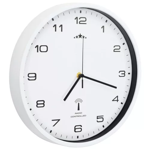 fehér színű rádióvezérelt falióra kvarcszerkezettel 31 cm
