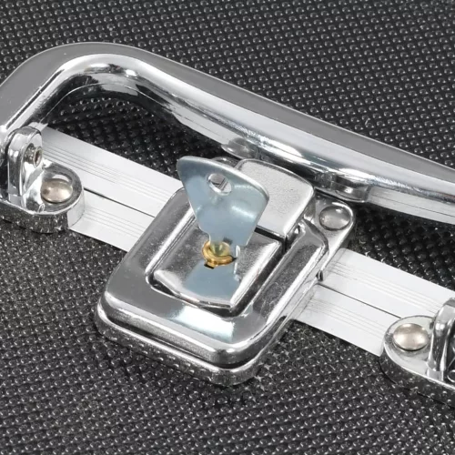  fekete alumínium sminktáska 22 x 30 x 21 cm