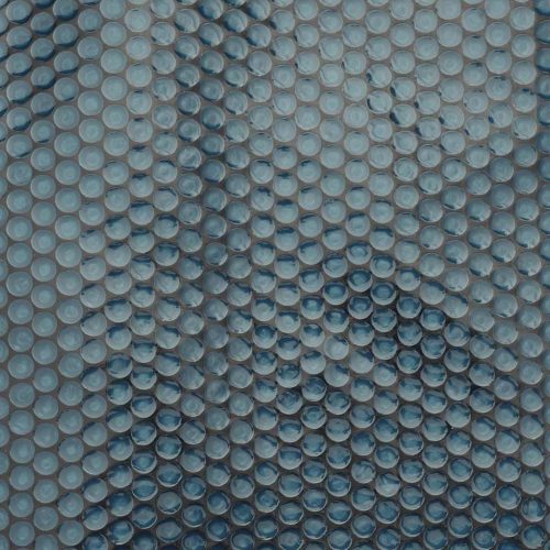  fekete és kék napelemes lebegő PE medencefólia 600 x 300 cm